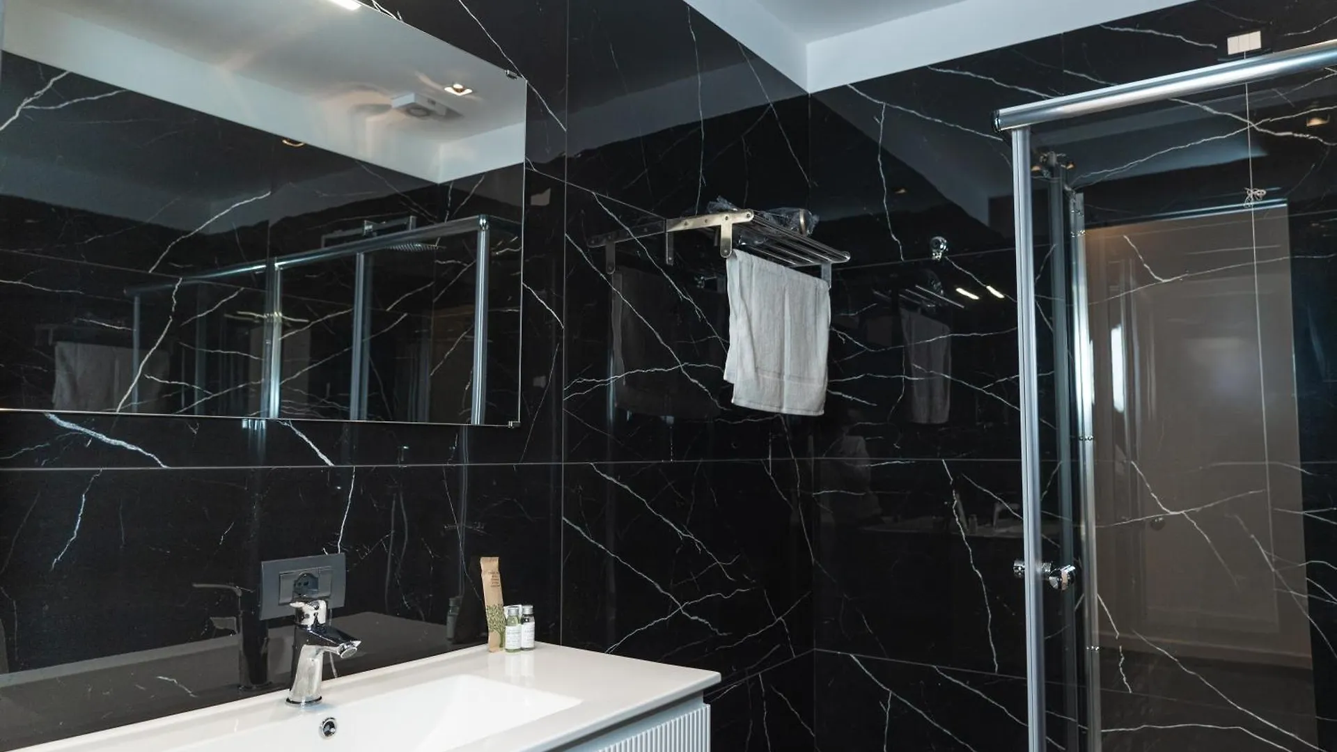 Affittacamere Relais Mermaid Luxury Suite Napoli