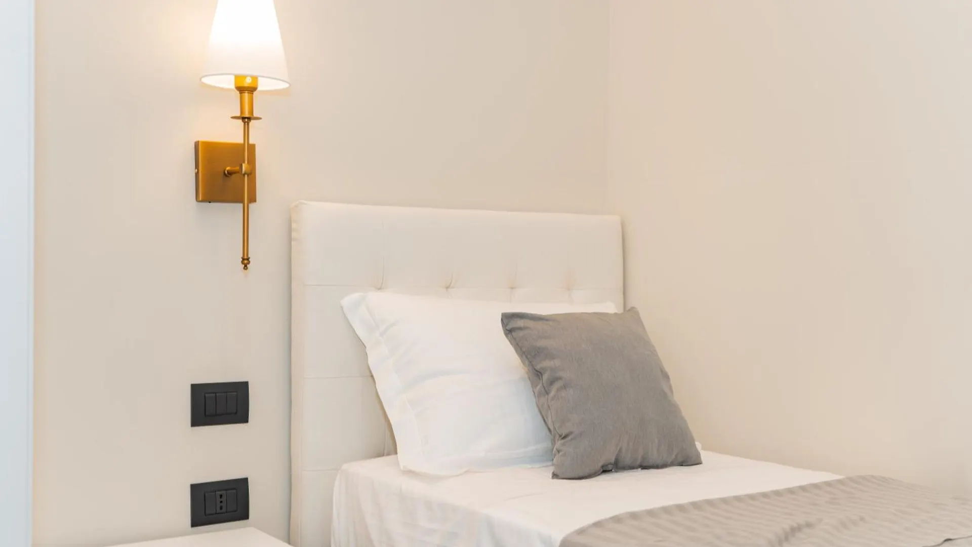 Relais Mermaid Luxury Suite Napoli Italia