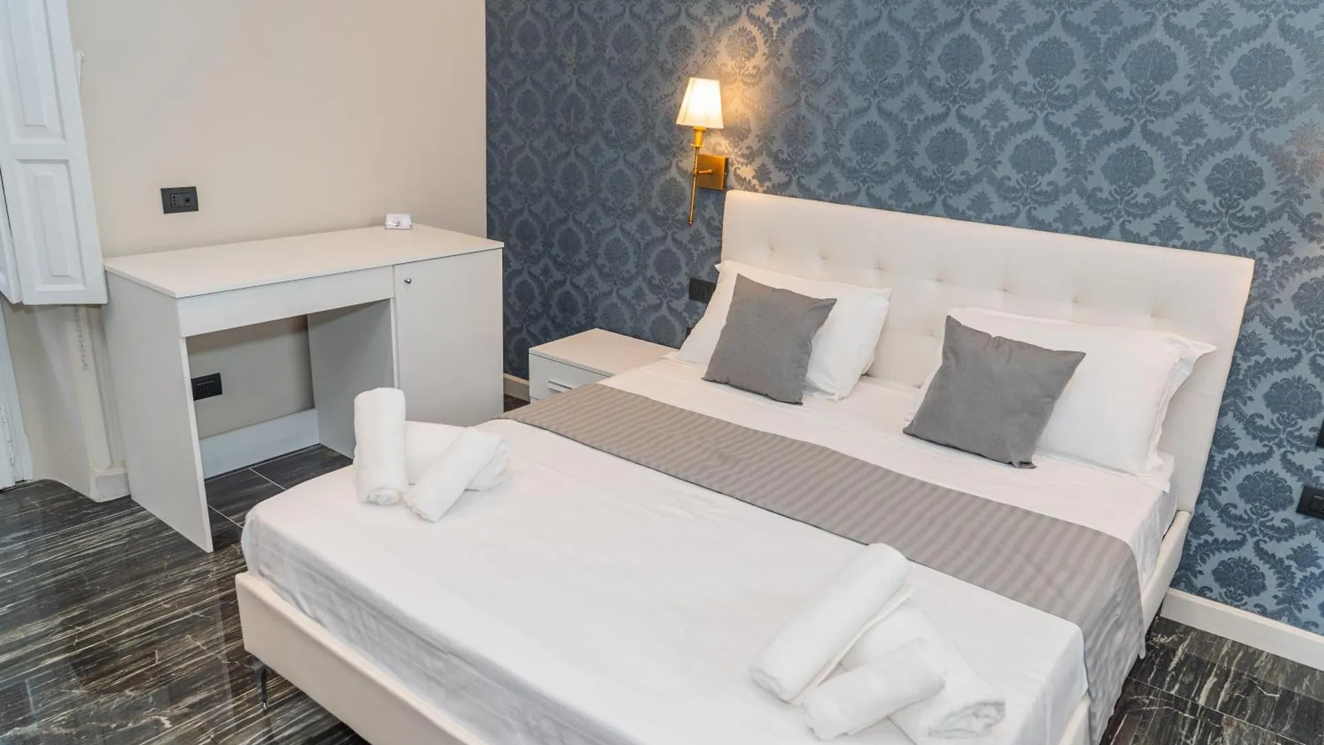 Relais Mermaid Luxury Suite Napoli Affittacamere